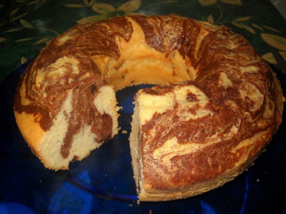 Ciambellone marmorizzato al profumo di rhum